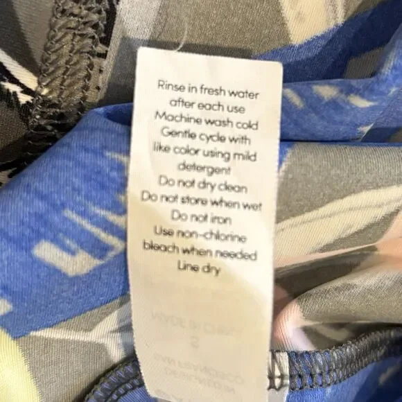 Athleta Long Sleeve Top Small Midnight Palm Swim - Picture 11 of 11